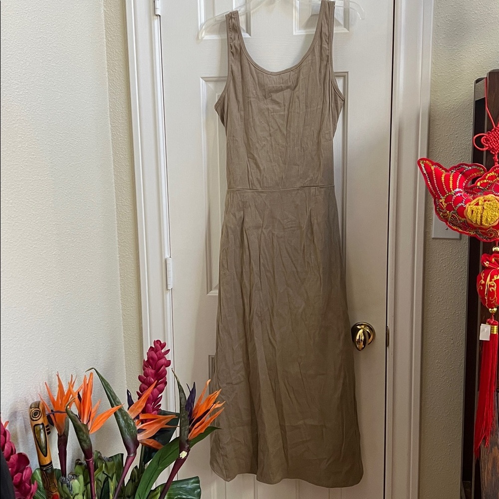 NEW ANEMOS selene drop waist drape midi dress in taupe Medium - Picture 7 of 9